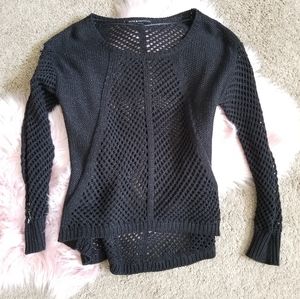 Rock & republic shimmer knit top w/ chain